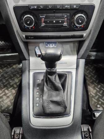 Skoda Octavia II (A5) Рестайлинг с пробегом 2012 года, цена 850 000 рублей, 177968 км, лифтбек, Автокод Объявления