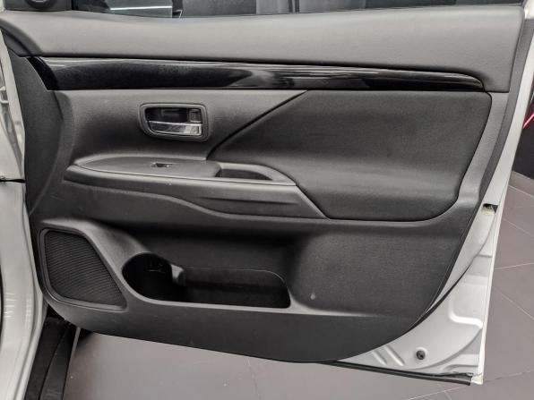 Mitsubishi Outlander III Рестайлинг 3 с пробегом 2020 года, цена 2 399 000 рублей, 98552 км, внедорожник, Автокод Объявления