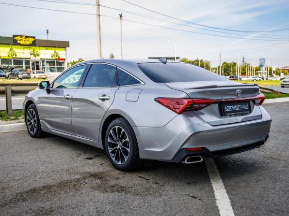 Toyota Avalon V с пробегом 2022 года, цена 3 198 000 рублей, 51016 км, седан, Автокод Объявления