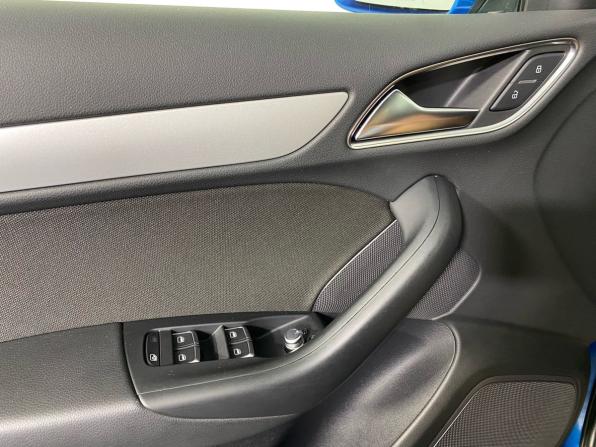 Audi Q3 I (8U) Рестайлинг с пробегом 2016 года, цена 1 947 000 рублей, 188547 км, внедорожник, Автокод Объявления
