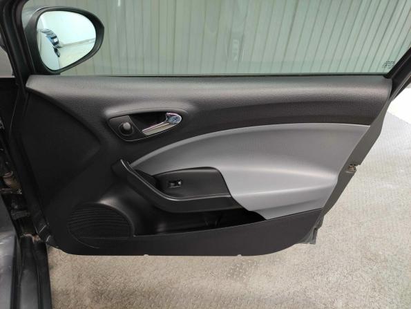 SEAT Ibiza IV Рестайлинг с пробегом 2013 года, цена 695 000 рублей, 125314 км, хэтчбек, Автокод Объявления
