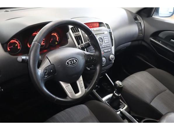 Kia Ceed I Рестайлинг с пробегом 2012 года, цена 679 000 рублей, 220642 км, хэтчбек, Автокод Объявления