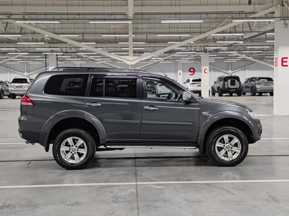 Mitsubishi Pajero Sport II Рестайлинг с пробегом 2013 года, цена 1 900 000 рублей, 211171 км, внедорожник, Автокод Объявления