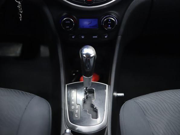 Hyundai Solaris I с пробегом 2011 года, цена 620 000 рублей, 250131 км, седан, Автокод Объявления