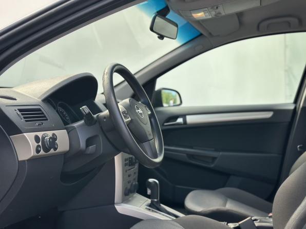 Opel Astra H Рестайлинг с пробегом 2008 года, цена 690 000 рублей, 129056 км, хэтчбек, Автокод Объявления