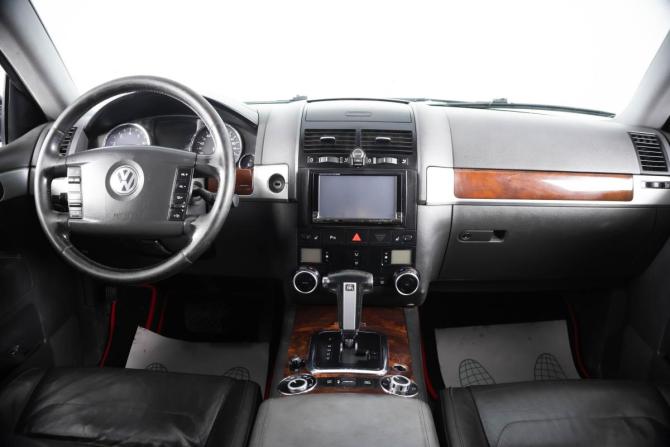 Volkswagen Touareg I Рестайлинг с пробегом 2007 года, цена 999 000 рублей, 380000 км, внедорожник, Автокод Объявления