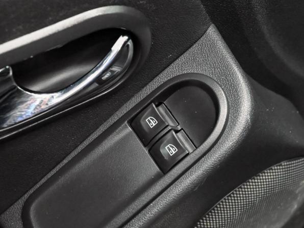 Renault Duster I Рестайлинг с пробегом 2018 года, цена 1 300 000 рублей, 182923 км, внедорожник, Автокод Объявления