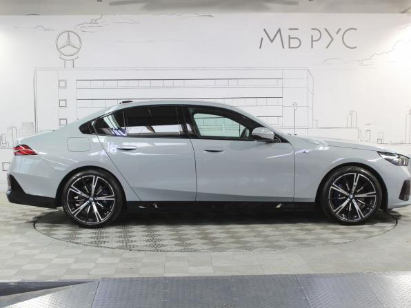 BMW 5 серии VIII (G60/G61/G68) с пробегом 2024 года, цена 7 250 000 рублей, 42000 км, седан, Автокод Объявления