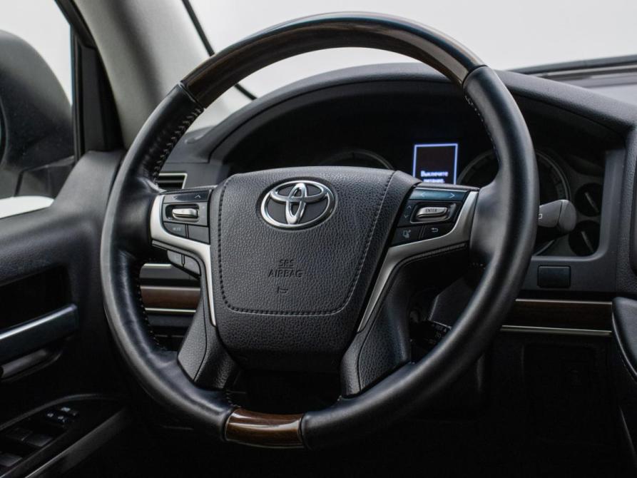 Toyota Land Cruiser 200 Series Рестайлинг 2 Москва  - изображение 13