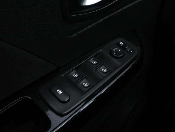 Renault Kaptur I Рестайлинг с пробегом 2020 года, цена 1 620 000 рублей, 84744 км, внедорожник, Автокод Объявления