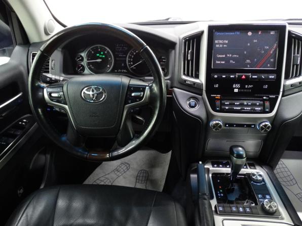 Toyota Land Cruiser 200 Series Рестайлинг 2 с пробегом 2016 года, цена 4 369 000 рублей, 241042 км, внедорожник, Автокод Объявления