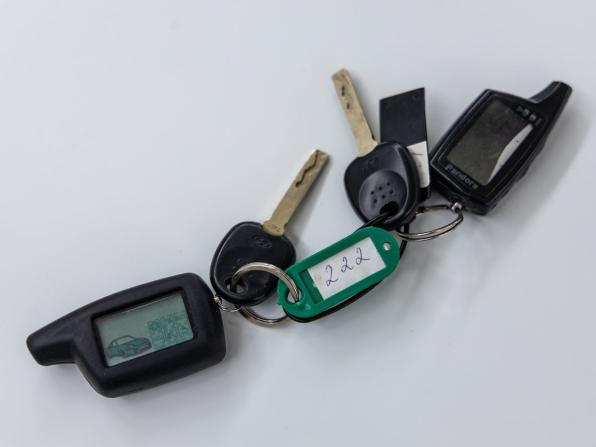 Hyundai Solaris II с пробегом 2017 года, цена 1 048 000 рублей, 186322 км, седан, Автокод Объявления