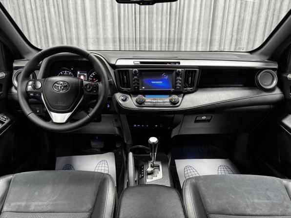 Toyota RAV4 IV (XA40) Рестайлинг с пробегом 2017 года, цена 2 300 000 рублей, 155954 км, внедорожник, Автокод Объявления