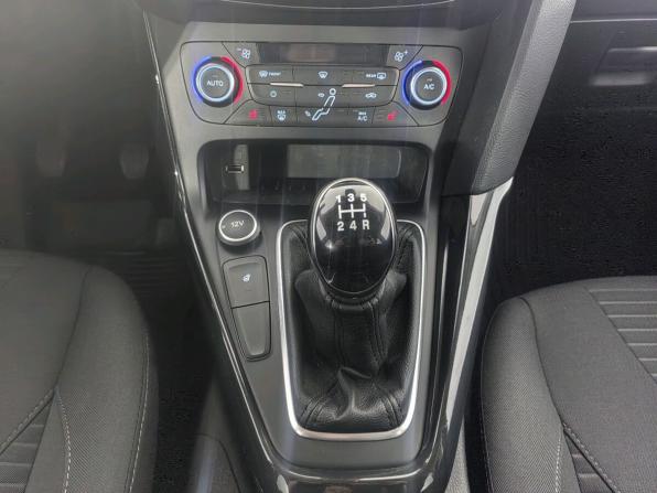 Ford Focus III Рестайлинг с пробегом 2019 года, цена 1 299 000 рублей, 70000 км, хэтчбек, Автокод Объявления