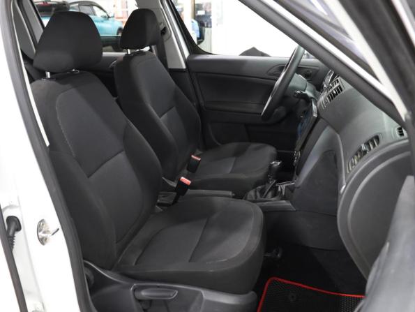 Skoda Yeti I Рестайлинг с пробегом 2017 года, цена 1 299 000 рублей, 143160 км, внедорожник, Автокод Объявления