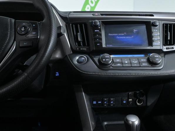 Toyota RAV4 IV (XA40) Рестайлинг с пробегом 2018 года, цена 2 440 000 рублей, 116000 км, внедорожник, Автокод Объявления