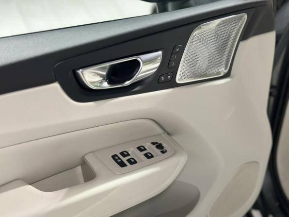Volvo XC60 II Рестайлинг 2 с пробегом 2026 года, цена 7 700 000 рублей, 19 км, внедорожник, Автокод Объявления