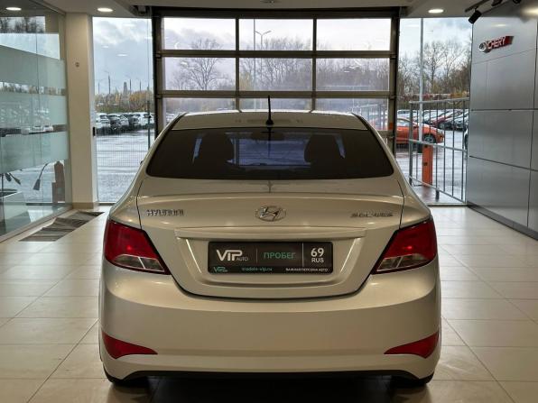 Hyundai Solaris I Рестайлинг с пробегом 2014 года, цена 897 000 рублей, 199433 км, седан, Автокод Объявления