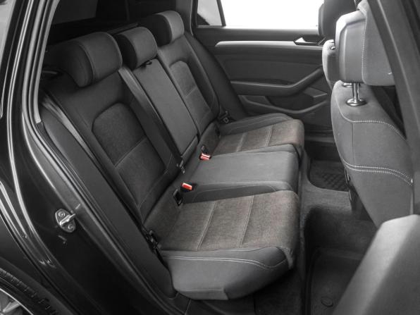 Volkswagen Passat B8 с пробегом 2016 года, цена 1 899 000 рублей, 190169 км, универсал, Автокод Объявления