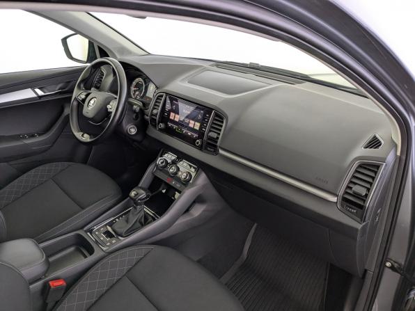 Skoda Karoq I с пробегом 2022 года, цена 2 825 000 рублей, 75528 км, внедорожник, Автокод Объявления