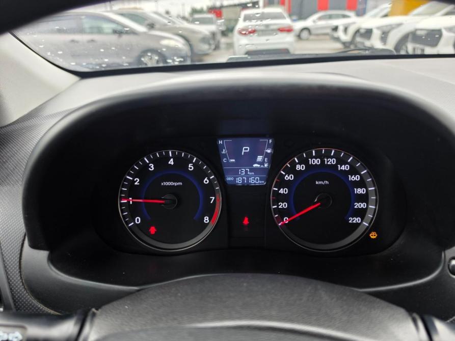 Hyundai Solaris I Москва  - изображение 15