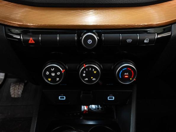 Lada (ВАЗ) Vesta I Рестайлинг (NG) с пробегом 2024 года, цена 1 559 000 рублей, 28548 км, седан, Автокод Объявления
