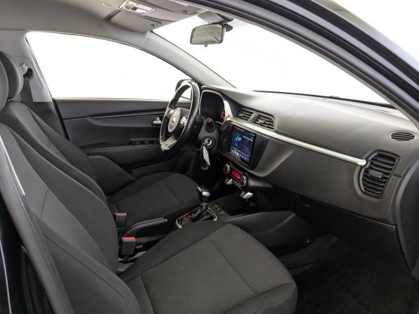 Kia Rio IV Рестайлинг с пробегом 2021 года, цена 1 700 000 рублей, 103956 км, хэтчбек, Автокод Объявления