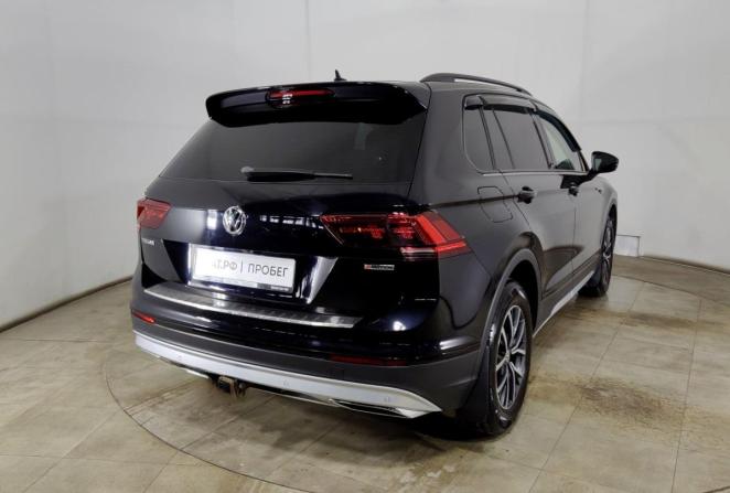 Volkswagen Tiguan II с пробегом 2019 года, цена 2 550 000 рублей, 84968 км, внедорожник, Автокод Объявления