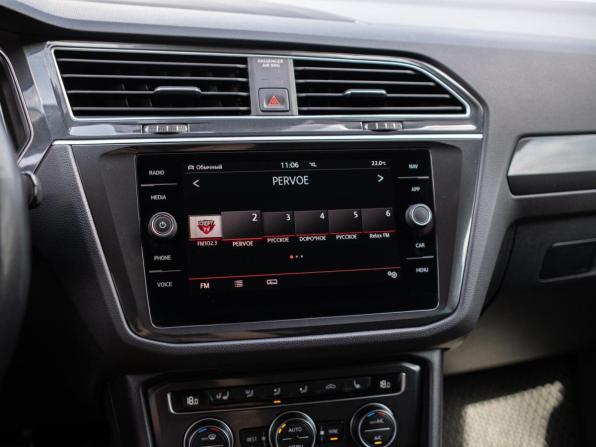 Volkswagen Tiguan II с пробегом 2018 года, цена 2 799 000 рублей, 142468 км, внедорожник, Автокод Объявления