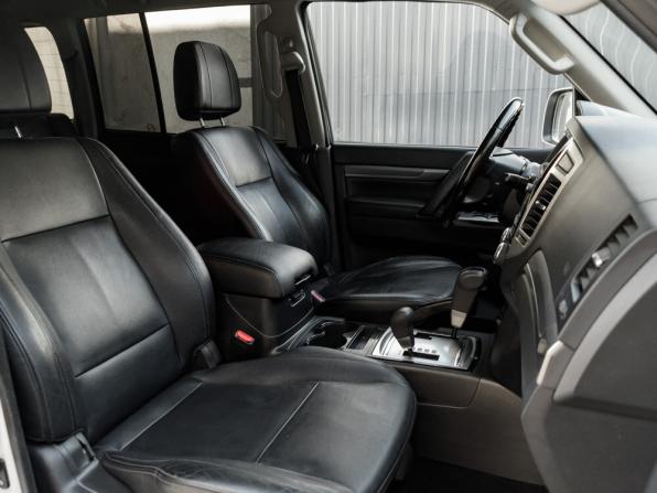 Mitsubishi Pajero IV Рестайлинг 2 с пробегом 2014 года, цена 2 800 000 рублей, 122403 км, внедорожник, Автокод Объявления