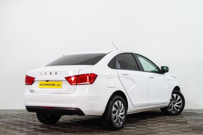 Lada (ВАЗ) Vesta I с пробегом 2022 года, цена 779 000 рублей, 100000 км, седан, Автокод Объявления