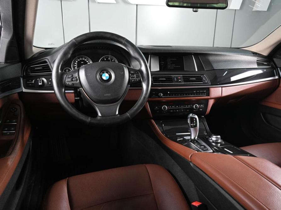 BMW 5 серии VI (F10/F11/F07) Рестайлинг Ростов-на-Дону  - изображение 6