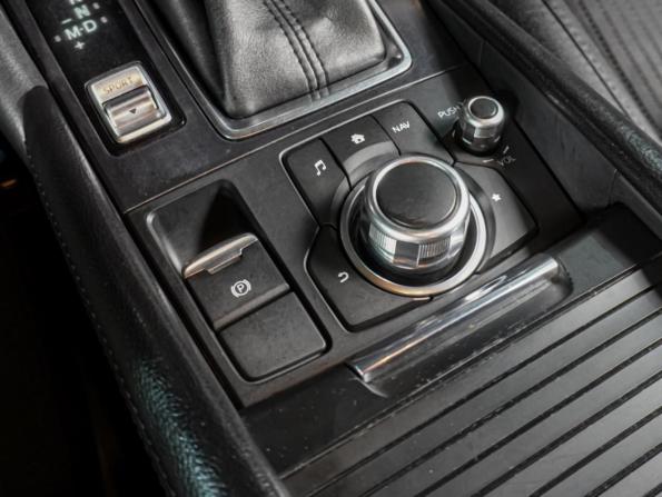 Mazda 6 III (GJ) Рестайлинг с пробегом 2016 года, цена 1 349 000 рублей, 214506 км, седан, Автокод Объявления