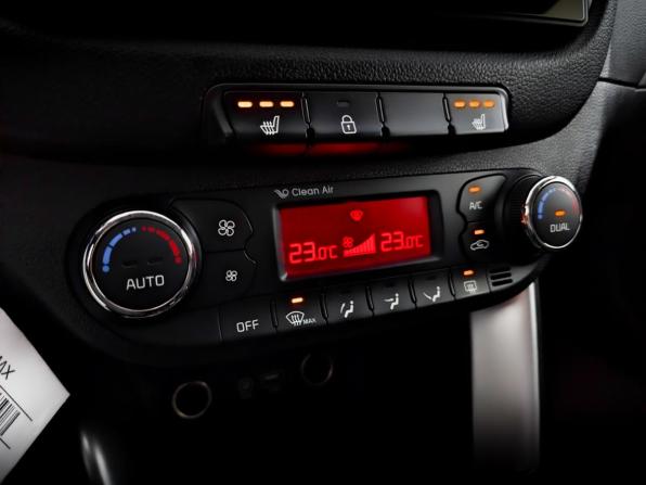Kia Ceed II Рестайлинг с пробегом 2017 года, цена 1 185 000 рублей, 177682 км, хэтчбек, Автокод Объявления