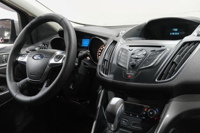 Ford Kuga II с пробегом 2016 года, цена 1 499 000 рублей, 113961 км, внедорожник, Автокод Объявления