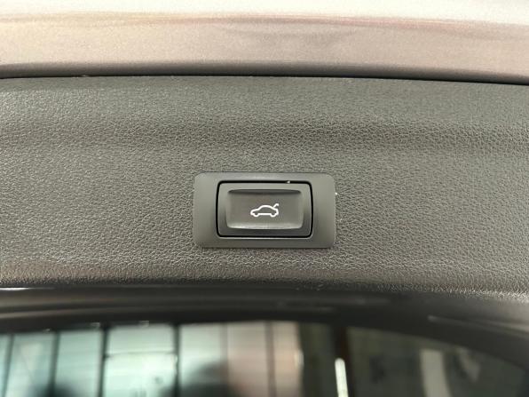 Audi A6 V (C8) с пробегом 2019 года, цена 3 499 000 рублей, 232425 км, универсал, Автокод Объявления