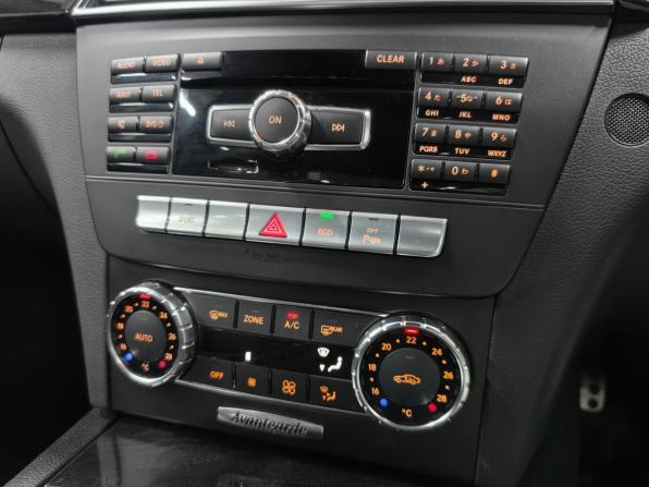 Mercedes-Benz C-Класс III (W204) Рестайлинг с пробегом 2012 года, цена 1 550 000 рублей, 81860 км, седан, Автокод Объявления