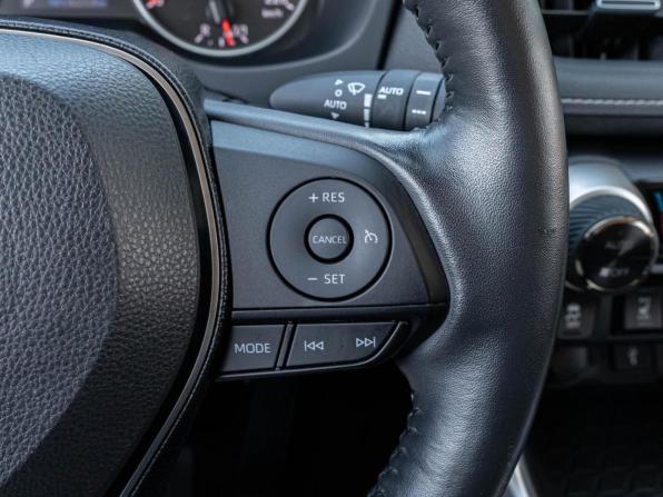Toyota RAV4 V (XA50) с пробегом 2020 года, цена 3 090 000 рублей, 48223 км, внедорожник, Автокод Объявления