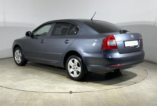 Skoda Octavia II (A5) Рестайлинг с пробегом 2012 года, цена 900 000 рублей, 176630 км, лифтбек, Автокод Объявления