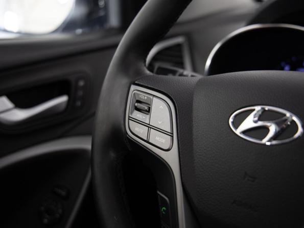 Hyundai Santa Fe III Рестайлинг с пробегом 2015 года, цена 1 925 000 рублей, 199189 км, внедорожник, Автокод Объявления