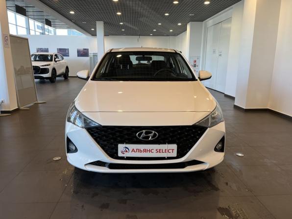 Hyundai Solaris II Рестайлинг с пробегом 2022 года, цена 1 781 000 рублей, 93231 км, седан, Автокод Объявления