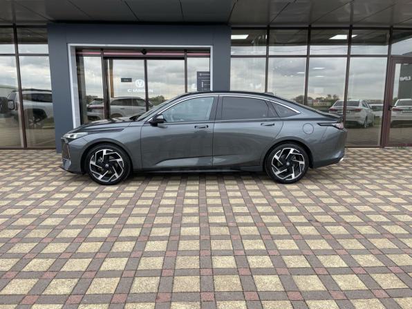 Changan Lamore с пробегом 2023 года, цена 2 100 000 рублей, 24000 км, седан, Автокод Объявления