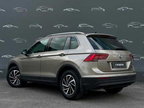 Volkswagen Tiguan II с пробегом 2018 года, цена 2 572 200 рублей, 55406 км, внедорожник, Автокод Объявления
