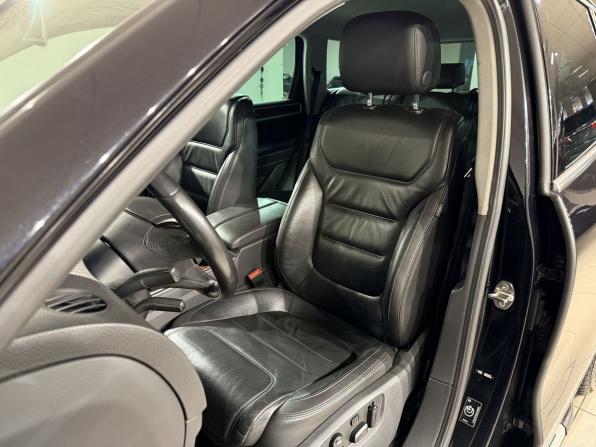 Volkswagen Touareg II с пробегом 2012 года, цена 2 090 000 рублей, 197000 км, внедорожник, Автокод Объявления