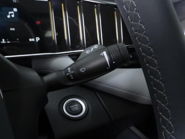 Geely Atlas II с пробегом 2025 года, цена 3 069 000 рублей, 3469 км, внедорожник, Автокод Объявления