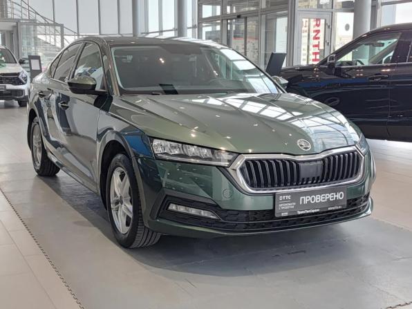 Skoda Octavia IV (A8) с пробегом 2021 года, цена 2 420 000 рублей, 91747 км, лифтбек, Автокод Объявления