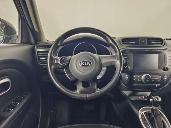 Kia Soul II Рестайлинг с пробегом 2017 года, цена 1 545 000 рублей, 95000 км, хэтчбек, Автокод Объявления