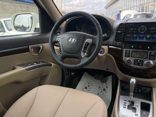Hyundai Santa Fe II Рестайлинг с пробегом 2010 года, цена 1 330 000 рублей, 196351 км, внедорожник, Автокод Объявления