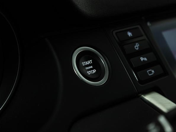 Land Rover Discovery Sport I с пробегом 2015 года, цена 2 049 900 рублей, 117378 км, внедорожник, Автокод Объявления