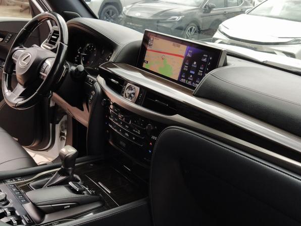 Lexus LX III Рестайлинг 2 с пробегом 2020 года, цена 11 000 000 рублей, 111230 км, внедорожник, Автокод Объявления